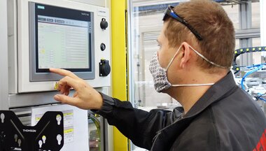 PLC a vizualizace řízení PLC a vizualizace řízení
